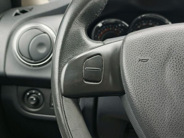 Renault Sandero II с пробегом 2015 года, цена 849 000 рублей, 121700 км, хэтчбек, Автокод Объявления