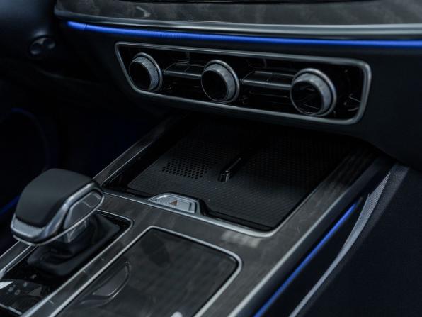 Hongqi HS5 I Рестайлинг с пробегом 2024 года, цена 4 450 000 рублей, 18 км, внедорожник, Автокод Объявления