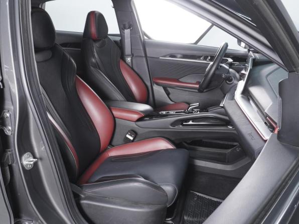 Geely Coolray I Рестайлинг с пробегом 2024 года, цена 2 099 000 рублей, 43943 км, внедорожник, Автокод Объявления