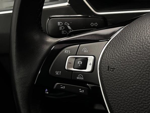 Volkswagen Tiguan II с пробегом 2018 года, цена 2 760 000 рублей, 96280 км, внедорожник, Автокод Объявления