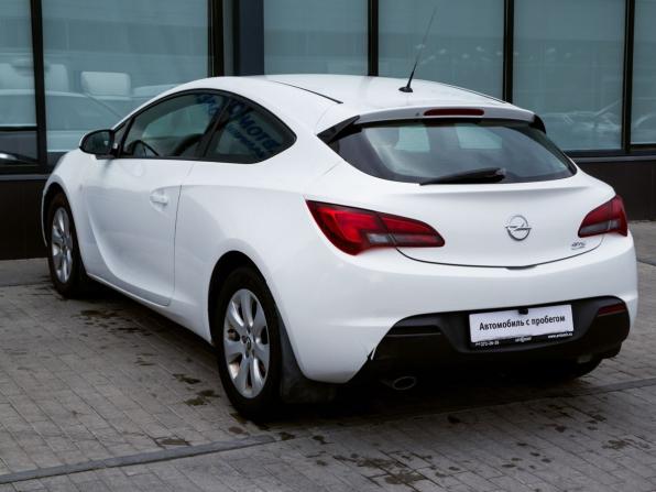 Opel Astra J Рестайлинг с пробегом 2014 года, цена 799 000 рублей, 207225 км, седан, Автокод Объявления