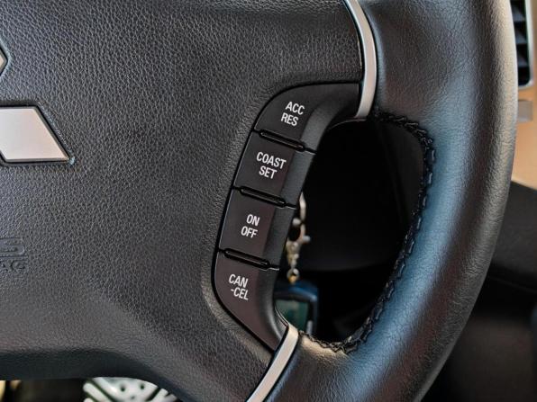 Mitsubishi Pajero IV Рестайлинг 2 с пробегом 2015 года, цена 2 290 000 рублей, 173185 км, внедорожник, Автокод Объявления