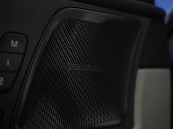 Volvo XC60 II Рестайлинг с пробегом 2021 года, цена 3 899 077 рублей, 110856 км, внедорожник, Автокод Объявления