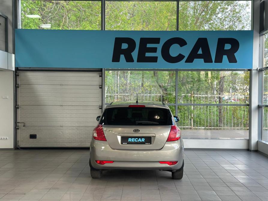 Kia Ceed I Рестайлинг Санкт-Петербург  - изображение 4