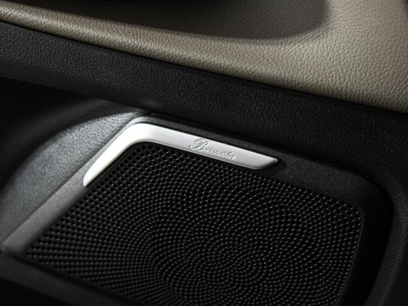 Mercedes-Benz V-Класс III (W447) Рестайлинг с пробегом 2022 года, цена 7 359 300 рублей, 71601 км, минивэн, Автокод Объявления