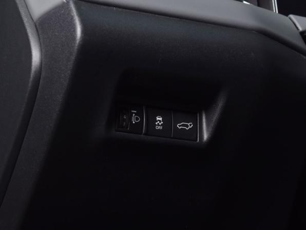Toyota RAV4 VI (XA60) с пробегом 2025 года, цена 3 900 995 рублей, 27 км, внедорожник, Автокод Объявления