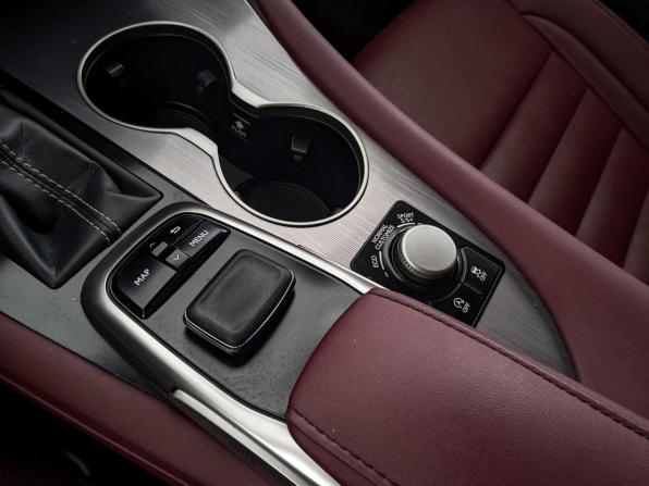 Lexus RX IV Рестайлинг с пробегом 2019 года, цена 4 750 000 рублей, 87750 км, внедорожник, Автокод Объявления