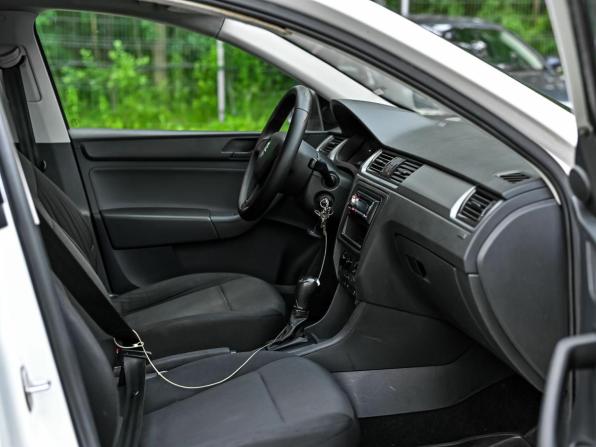 Skoda Rapid I с пробегом 2015 года, цена 550 000 рублей, 386060 км, лифтбек, Автокод Объявления