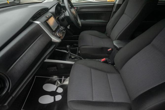 Toyota Corolla XI (E160 E170) Рестайлинг 2 с пробегом 2018 года, цена 1 258 000 рублей, 97000 км, универсал, Автокод Объявления