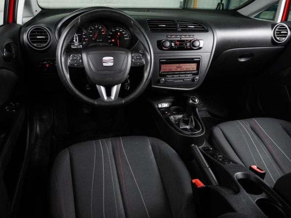 SEAT Leon II Рестайлинг с пробегом 2012 года, цена 769 000 рублей, 137218 км, хэтчбек, Автокод Объявления