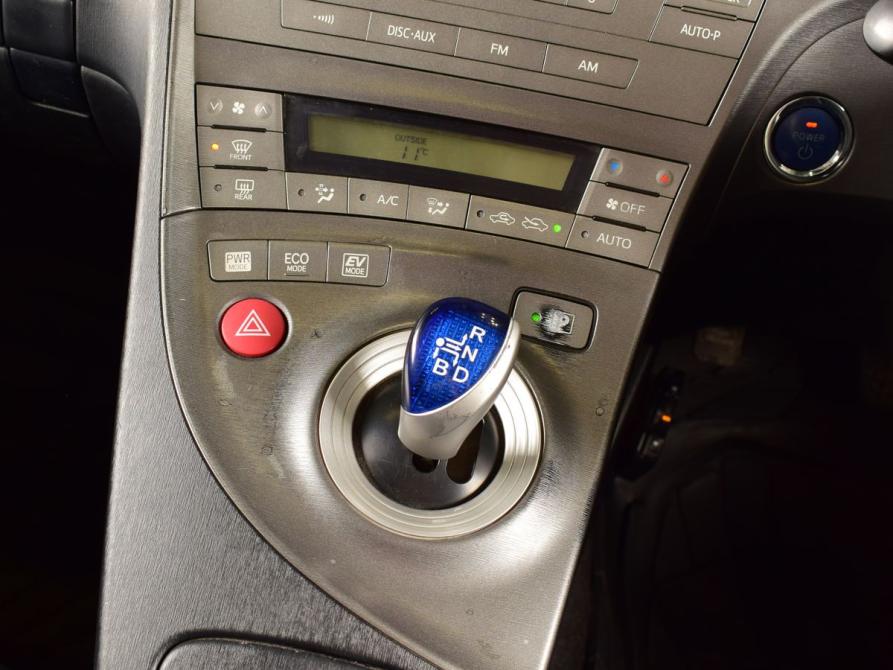 Toyota Prius III Рестайлинг (XW30) Кемерово  - изображение 19