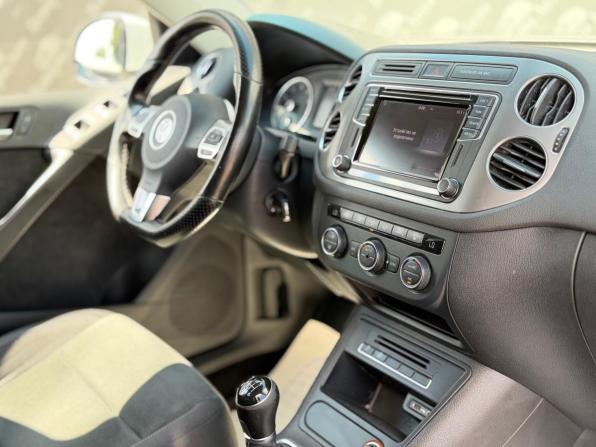 Volkswagen Tiguan I Рестайлинг с пробегом 2016 года, цена 1 045 000 рублей, 158000 км, внедорожник, Автокод Объявления