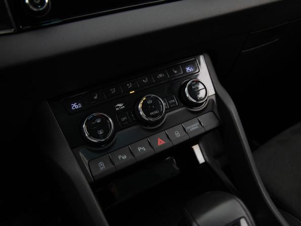 Skoda Karoq I с пробегом 2020 года, цена 2 249 000 рублей, 94350 км, внедорожник, Автокод Объявления