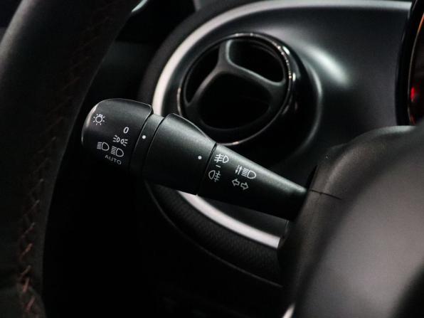 Smart Forfour II с пробегом 2016 года, цена 1 869 000 рублей, 96890 км, хэтчбек, Автокод Объявления