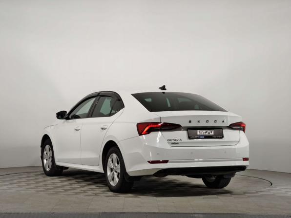 Skoda Octavia IV (A8) с пробегом 2021 года, цена 1 649 000 рублей, 172981 км, лифтбек, Автокод Объявления