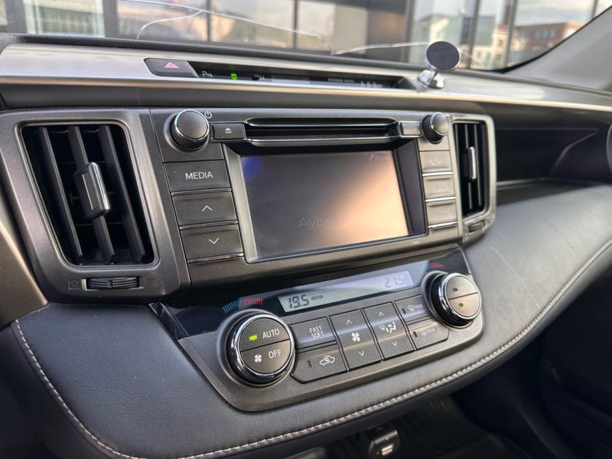 Toyota RAV4 IV (XA40) Новосибирск  - изображение 16