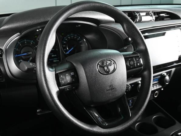 Toyota Hilux VIII Рестайлинг 2 с пробегом 2023 года, цена 6 279 000 рублей, 3921 км, offers.body_type.unknown, Автокод Объявления