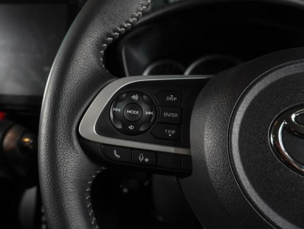 Toyota Roomy I Рестайлинг с пробегом 2021 года, цена 1 499 000 рублей, 45028 км, микровэн, Автокод Объявления