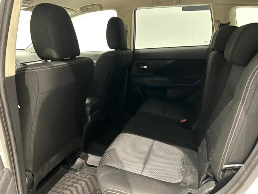 Mitsubishi Outlander III Рестайлинг 3 Санкт-Петербург  - изображение 13