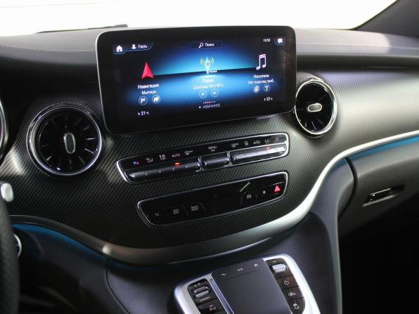 Mercedes-Benz V-Класс III (W447) Рестайлинг с пробегом 2021 года, цена 8 750 000 рублей, 16700 км, минивэн, Автокод Объявления