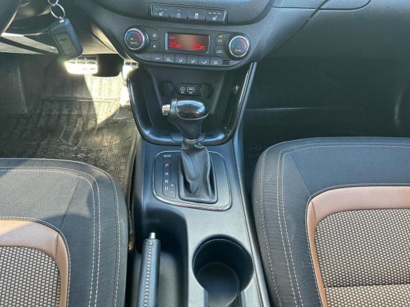 Kia Ceed II Рестайлинг с пробегом 2018 года, цена 1 365 000 рублей, 179540 км, хэтчбек, Автокод Объявления