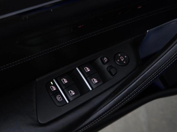 BMW M5 VI (F90) Рестайлинг с пробегом 2021 года, цена 10 998 999 рублей, 31330 км, седан, Автокод Объявления