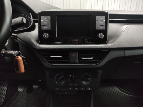 Skoda Rapid II с пробегом 2021 года, цена 1 620 000 рублей, 90969 км, лифтбек, Автокод Объявления