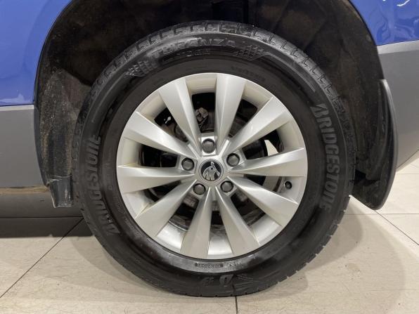 Skoda Karoq I с пробегом 2022 года, цена 2 489 000 рублей, 60491 км, внедорожник, Автокод Объявления