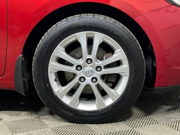 Kia Ceed II с пробегом 2013 года, цена 1 019 000 рублей, 186995 км, универсал, Автокод Объявления