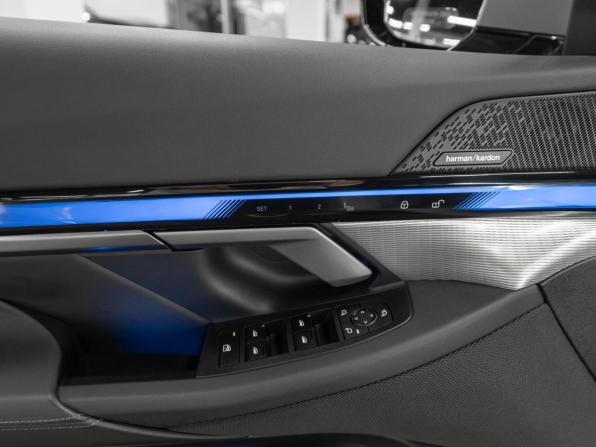 BMW 5 серии VIII (G60/G61/G68) с пробегом 2025 года, цена 6 800 000 рублей, 17134 км, седан, Автокод Объявления