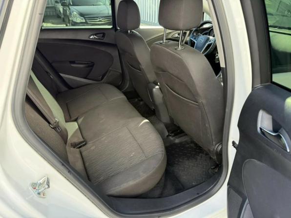 Opel Astra J Рестайлинг с пробегом 2014 года, цена 775 000 рублей, 109113 км, хэтчбек, Автокод Объявления