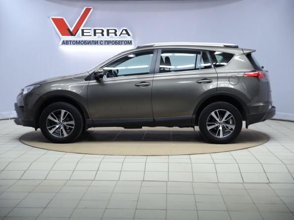 Toyota RAV4 IV (XA40) Рестайлинг с пробегом 2018 года, цена 2 630 000 рублей, 109428 км, внедорожник, Автокод Объявления