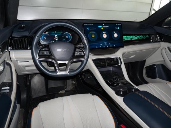 BYD Song Plus I Рестайлинг с пробегом 2023 года, цена 3 500 000 рублей, 30000 км, внедорожник, Автокод Объявления