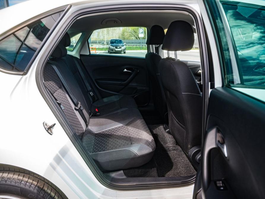 Volkswagen Polo V Рестайлинг Курган  - изображение 13