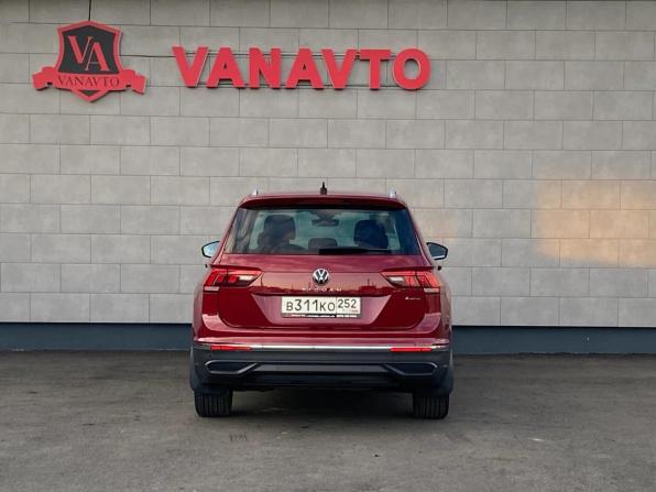 Volkswagen Tiguan II Рестайлинг с пробегом 2021 года, цена 3 200 000 рублей, 63900 км, внедорожник, Автокод Объявления