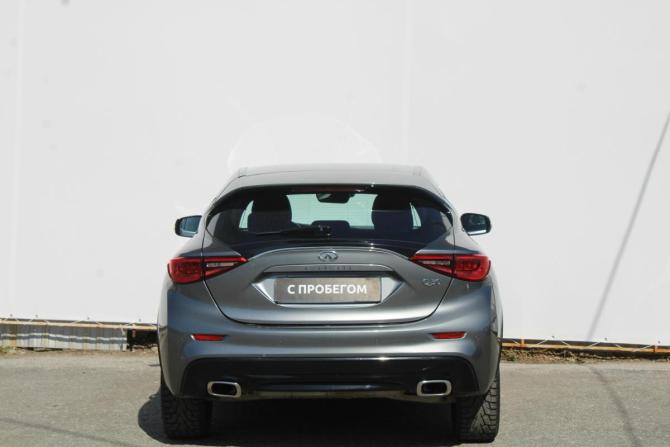 Infiniti Q30 с пробегом 2016 года, цена 1 450 000 рублей, 153000 км, хэтчбек, Автокод Объявления