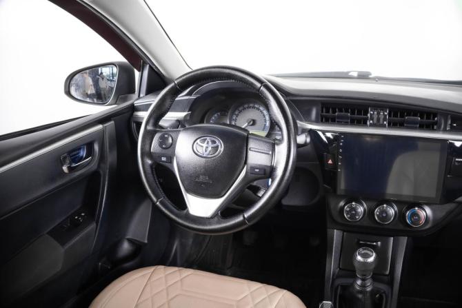 Toyota Corolla XI (E160 E170 E180) с пробегом 2013 года, цена 1 329 000 рублей, 148000 км, седан, Автокод Объявления