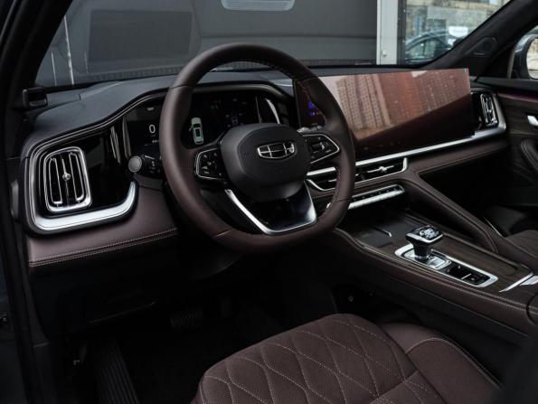 Geely Monjaro I с пробегом 2025 года, цена 4 100 000 рублей, 3000 км, внедорожник, Автокод Объявления