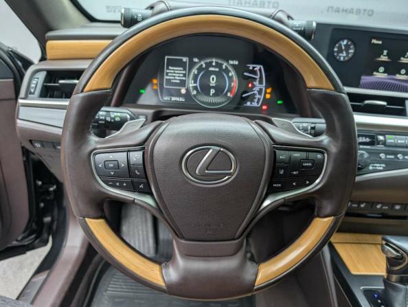 Lexus ES VII с пробегом 2018 года, цена 3 157 000 рублей, 153091 км, седан, Автокод Объявления