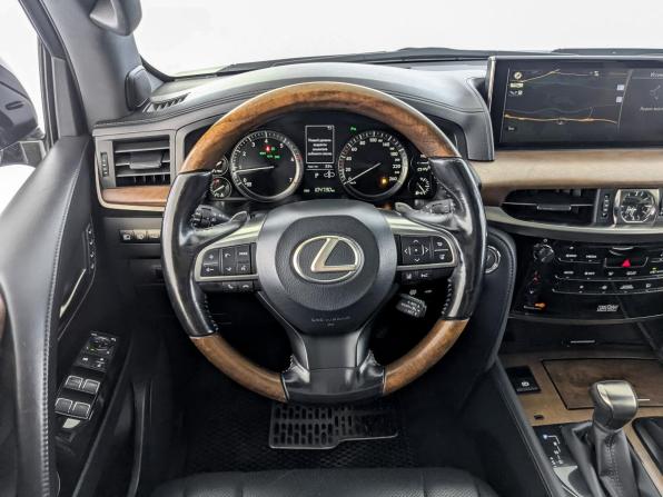 Lexus LX III Рестайлинг 2 с пробегом 2016 года, цена 7 500 000 рублей, 104729 км, внедорожник, Автокод Объявления