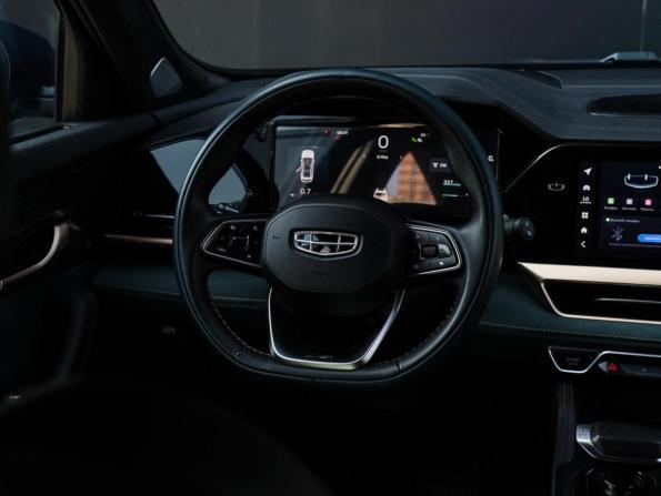 Geely Monjaro I с пробегом 2023 года, цена 2 850 000 рублей, 60252 км, внедорожник, Автокод Объявления