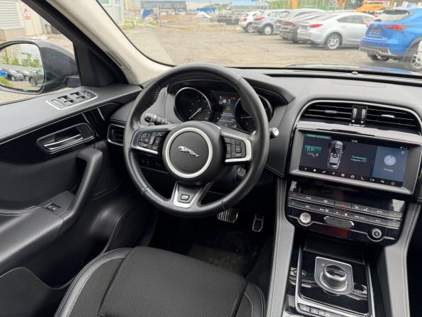 Jaguar F-Pace I с пробегом 2019 года, цена 2 765 000 рублей, 110000 км, внедорожник, Автокод Объявления