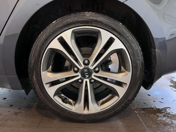 Kia Ceed II Рестайлинг с пробегом 2016 года, цена 1 200 000 рублей, 240127 км, универсал, Автокод Объявления