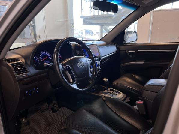 Hyundai Santa Fe II Рестайлинг с пробегом 2011 года, цена 1 400 000 рублей, 259623 км, внедорожник, Автокод Объявления