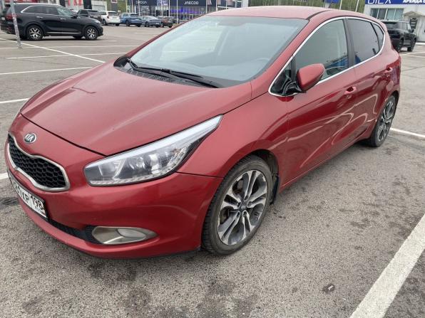 Kia Ceed II с пробегом 2014 года, цена 795 000 рублей, 215000 км, хэтчбек, Автокод Объявления