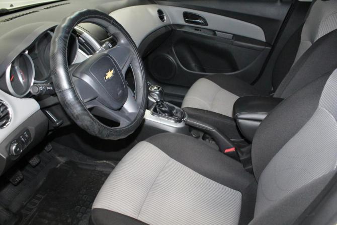 Chevrolet Cruze I Рестайлинг с пробегом 2013 года, цена 650 000 рублей, 112955 км, хэтчбек, Автокод Объявления