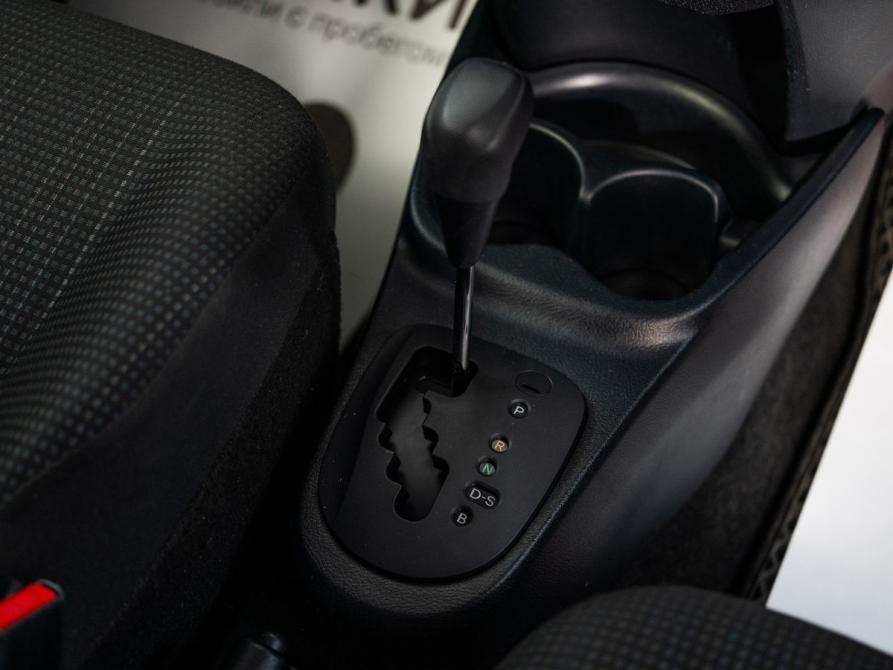 Toyota Vitz III (XP130) Рестайлинг 2 Иркутск  - изображение 15