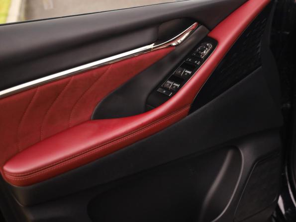 GAC M8 с пробегом 2024 года, цена 4 599 000 рублей, 39679 км, минивэн, Автокод Объявления