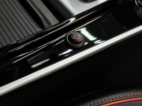 Kia Seltos I Рестайлинг с пробегом 2024 года, цена 2 380 000 рублей, 27105 км, внедорожник, Автокод Объявления