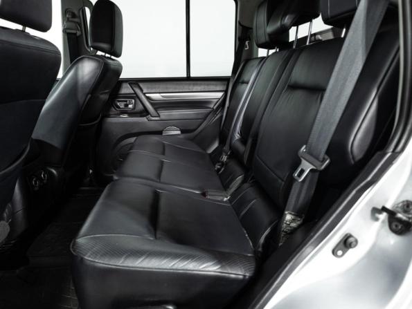Mitsubishi Pajero IV Рестайлинг 1 с пробегом 2011 года, цена 1 499 777 рублей, 292000 км, внедорожник, Автокод Объявления